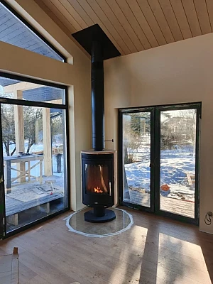 Установка печи-камина ABX Arktis 8 в д. Нижняя Шальдиха